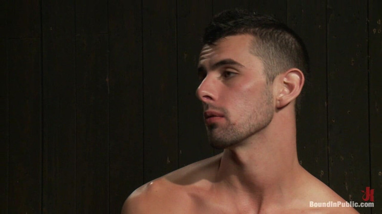 Bound in public: Jake steel - bị đánh đập và ném trong một cuộc hoan lạc đầy...