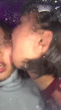 Tomoka Akari farà innamorare il seno della tua ragazza Hinata con baci lesbici e saliva