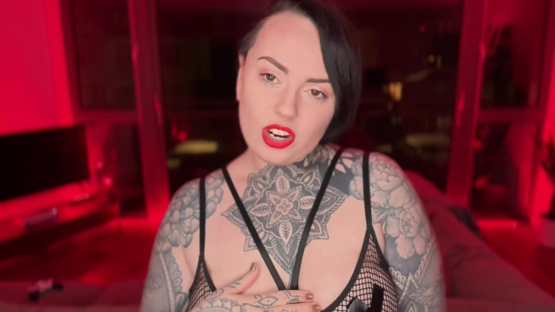 Miss Valentina: Piccolo cazzo energia