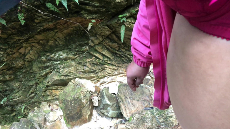 Lustybaby605: 丛林冒险 2.3 在树林深处啪