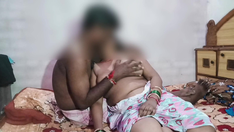 Starling: Desi Chudai av romantiskt par med hardcore sex