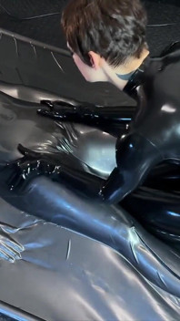 Mistressae ve Shannon Huxley: Vac Bed