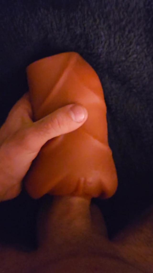 Stretching Out This Pocket Pussy (E the Long Dick Daddy)