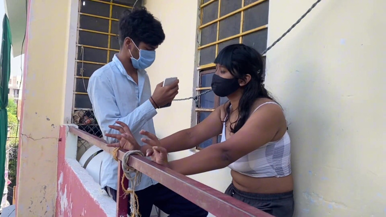 Indian Teen Girl's: Секс на відкритому повітрі зведений брат і зведена сестра поза дверима романтика і секс mallu пари гарячий роман з сексом на терасі