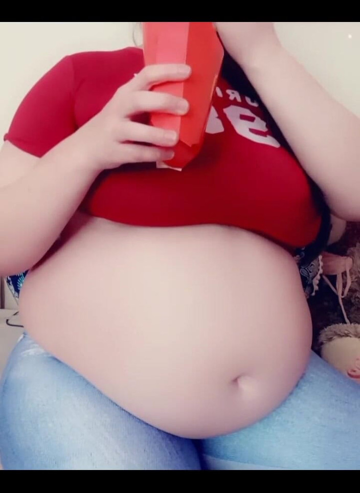 CHUBB1E_BUNN1E: Con lợn béo ăn quá nhiều mcdonald's