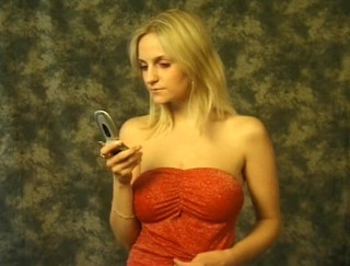 Flash Model Amateurs: Sexy blonde chick loves showing her huge boobs