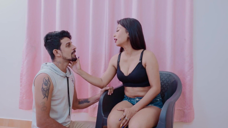 Kilash: ホットデジインドのポルノスターラージガルギフルヌードセックス69新しいスタイル