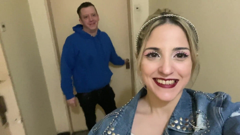DivinaMaruuu: I'm Going to Find My Neighbor to Fuck My Ass...