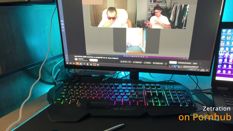 Zetration: Bakış açısı: Ben yayın yaparken bana karşı koyamadı - boğazını masanın...