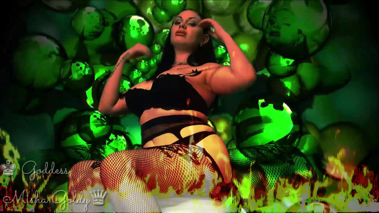 Goddess Misha Goldy: Boynuna bir çanta bağla ve berbat hayatını bitirene kadar mastürbasyon yap! (Cadılar...