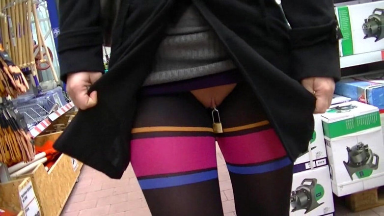 Popp Sylvie: This is real action Popp Sylvie at the hardware store