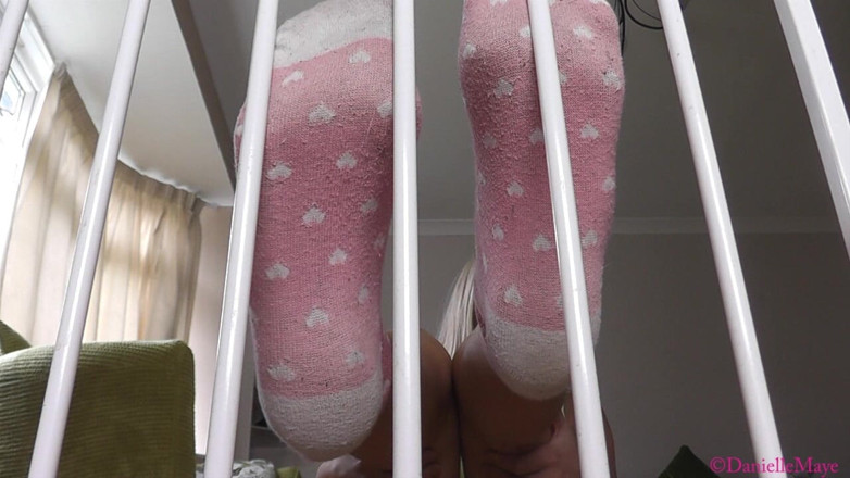 DanielleMaye: Lồng pervet
