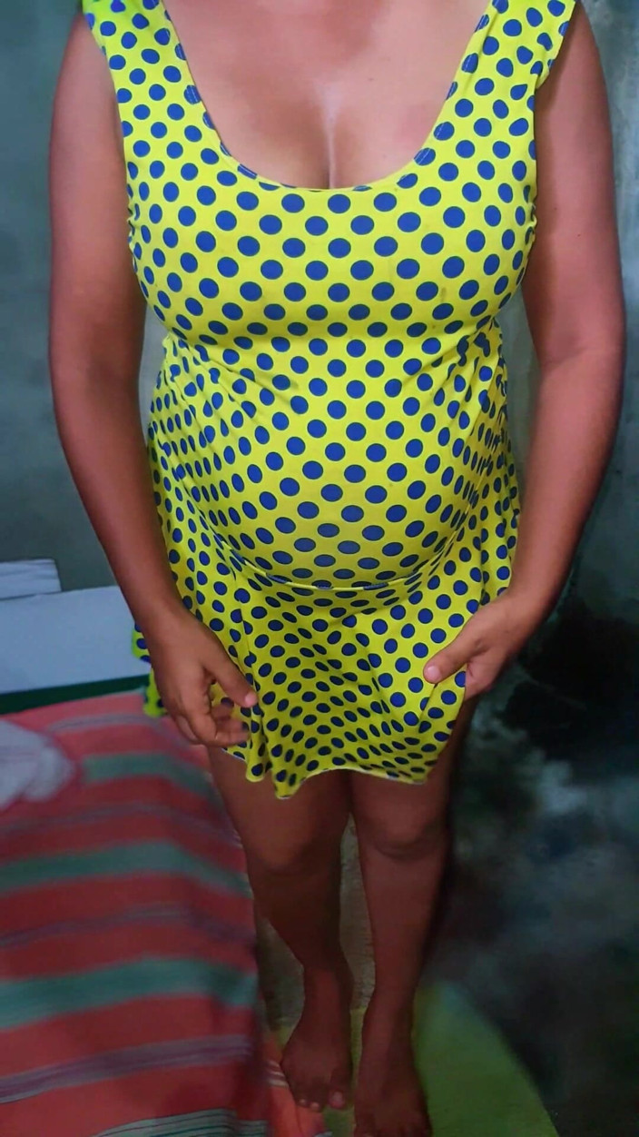 Tiyana: hot randi dans aur shovar