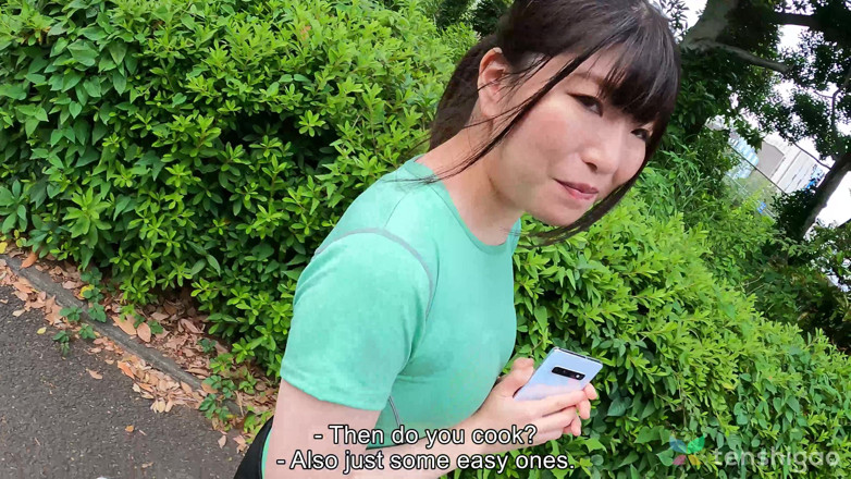 Tenshigao: Kaho hamazaki è la nostra ragazza carina in ufficio che vuole...