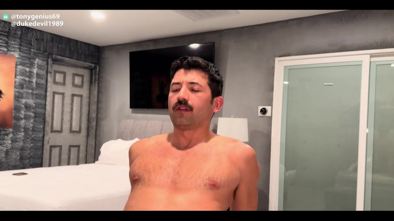 Tony Genius: Bobby Baby, hazme bebé: duke devil sex tape