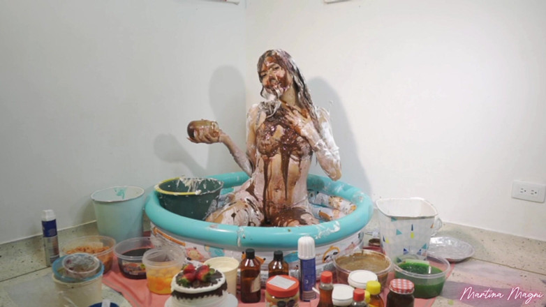 MartinaMagni: Messy Contest Ends in a Very Hot JOI