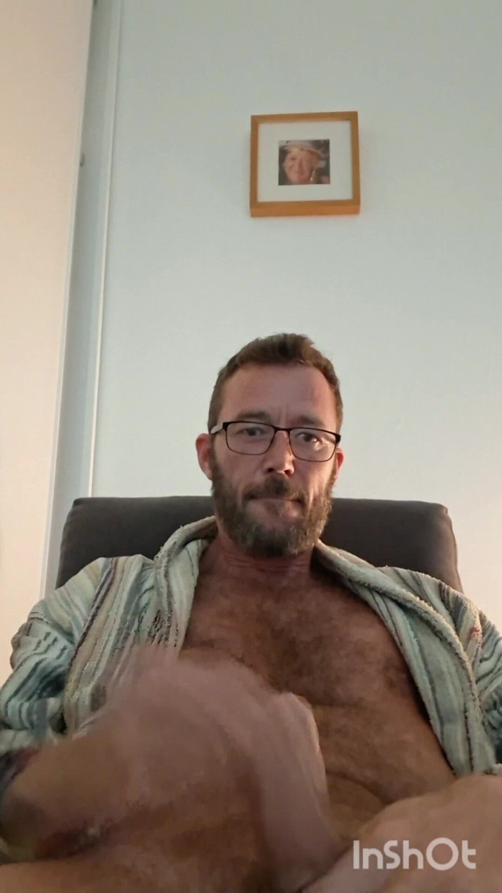 Mozzbear: Me All by Myself, Could Use a Hand