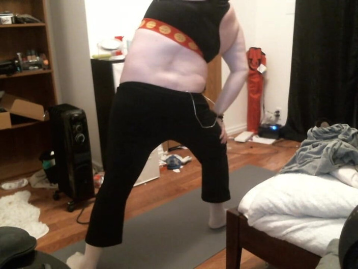 Roxxie rae page: Bullet Vibe Yoga