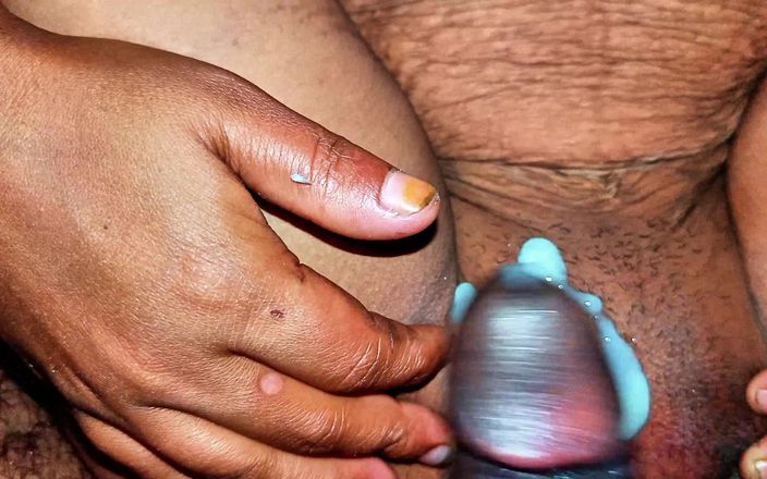 Bithi69gril: 인도 여친 새로운 남친 프리스트 타임 보지 선교사 스타일의 섹스 대물 자지
