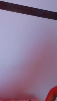 Il mio non ha smesso di urlare e la sua lingua continuava a muoversi