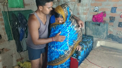 Raju Raju: Un beau-fils déshabille et baise sa jeune belle-mère