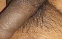 Akaah Xerms: Lång enorm kuk onanerar för sperma