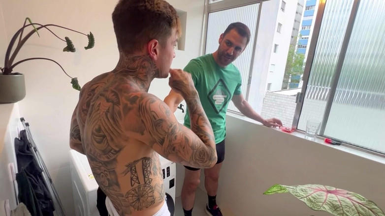 ErickDiazSp: Un vecchio amico caldo Parte 1