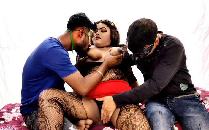 Sexwithsonia: Road Side Beautiqueen Fucked by Two Strengers Part 1