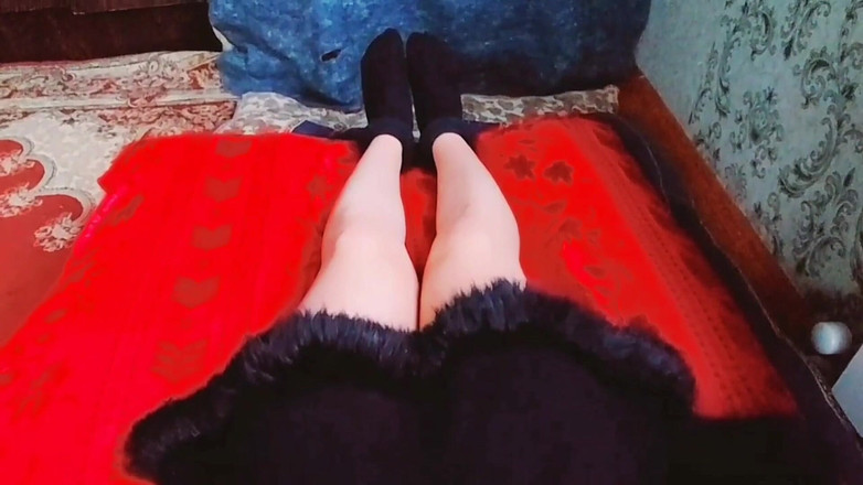 Kitty_Cross: Dolce piedi a riposo trans in delicata acqua bollente