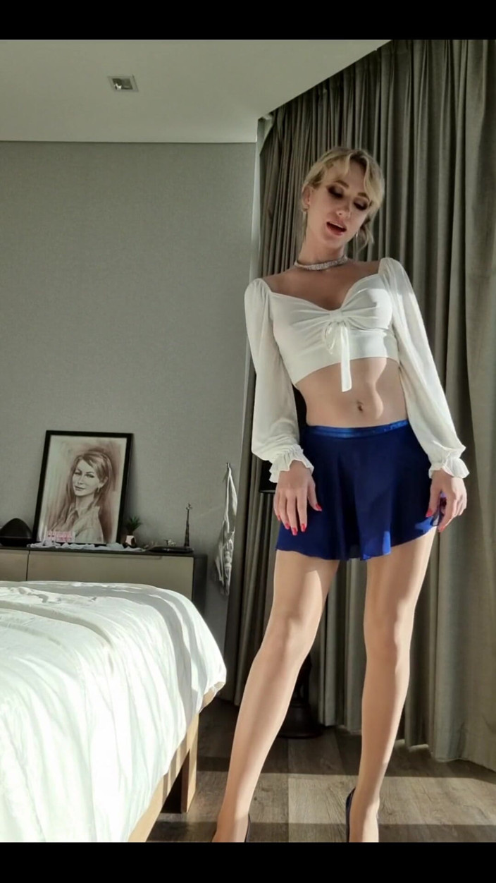 Angel The Dreamgirl: Solo Erotic Show