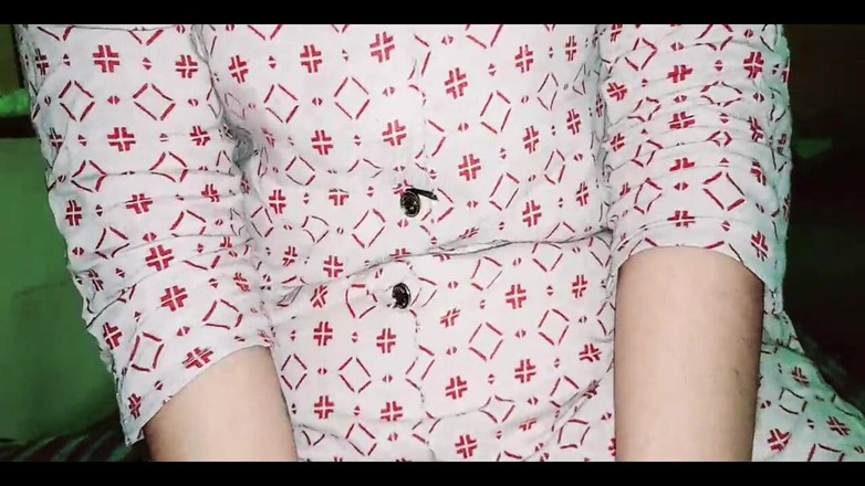 Pujaprem indian: Desi pár romantika kouření honění