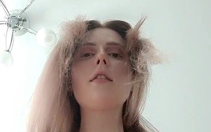 Acrylic Kate Quinn: 애널을 따먹히는 18살 소녀