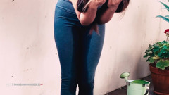 TinaJamesXXX: ความสิ้นหวังฉี่ 1 - ถูกล็อกออกไปบนระเบียง
