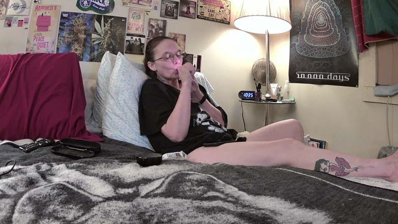 Gh0st781: Mistress Starry ignores you