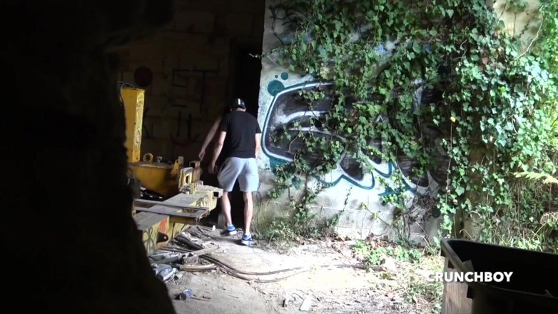 Raw French Bad boys: Kevin Ass usado cru ao ar livre por jovem hetero