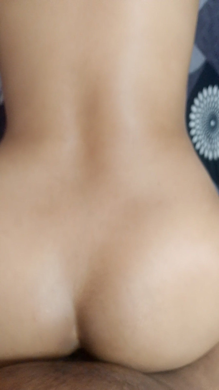 Sonambhabhi: 粗暴肛交性感女孩
