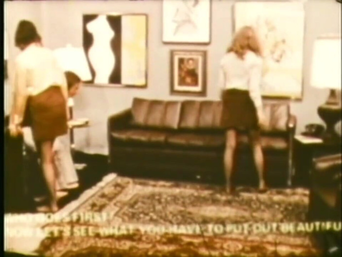Vintage Usa: Vintage busty beauty rides a big cock