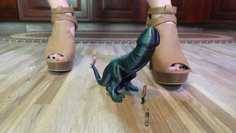 Raven Willow: Stomping on tiny's với con cu dino