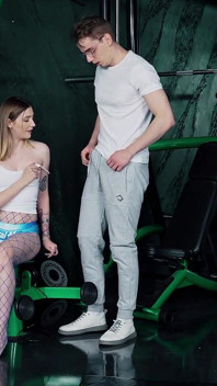 Sexträning - första anal från styvbror