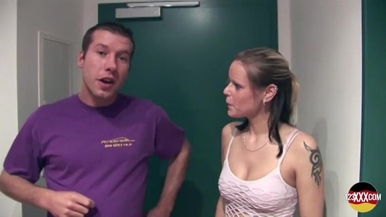 123XXX - 100% Amateurs: Whe She Rides a Cock, She Breaks It in Two