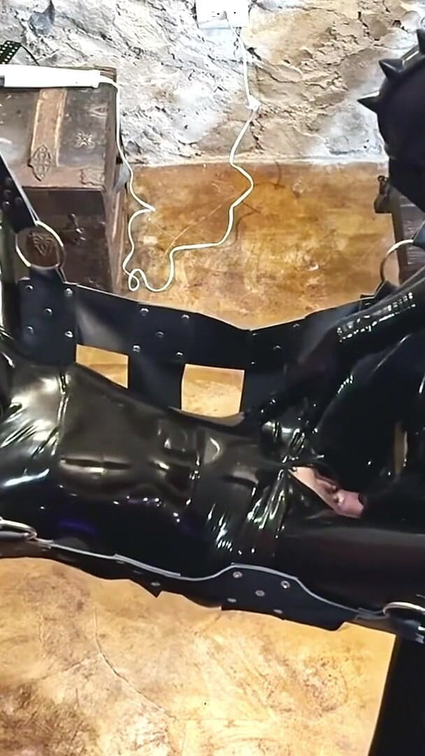 Extreme Pleasure for Gloomy, Part 2 - Alex Latex.mp4 (Alex Latex) Extreme Pleasure for Gloomy, Part 2 - Alex Latex.mp4 (Alex Latex)