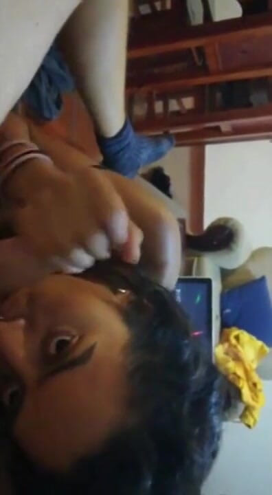 Chica Celeste: She gives a blowjob and plays with my dick