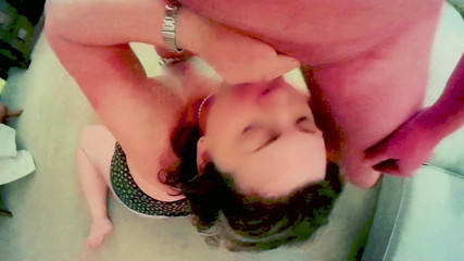 Lucysbigtits: Succhiare il cazzo dei vicini fino a quando non mi...