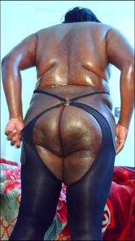 Look at Jolie Wearing That