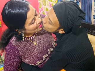MrsEntertainer: Indian Desi Teacher Had Sex with Her Student in Study...