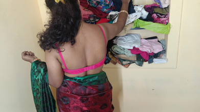 Inba: Roter sari, süße frauen