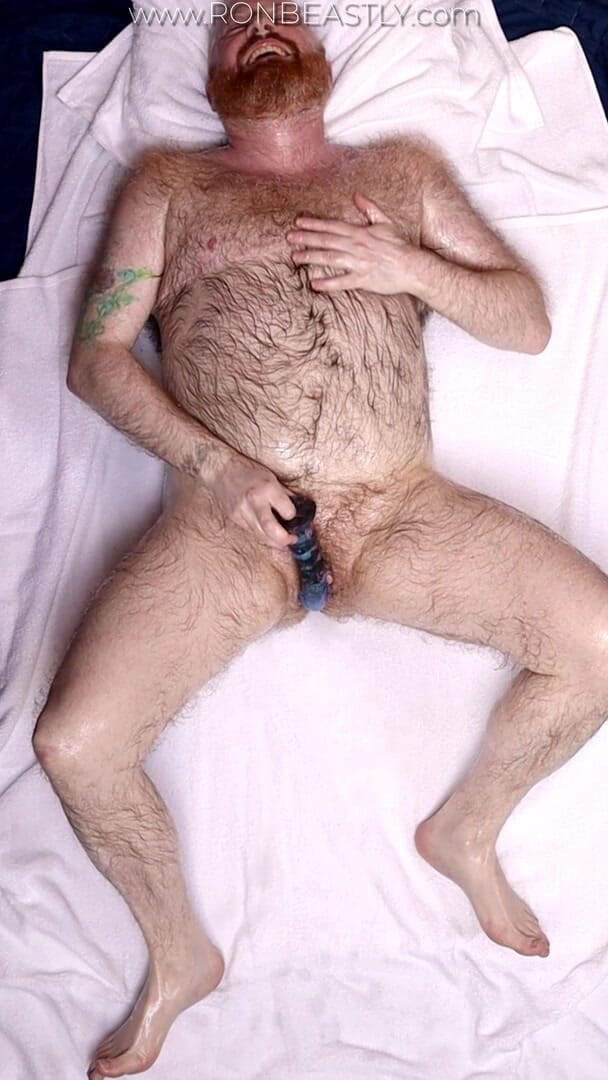 RonBeastlyFTM: Oily Boy - ftm bear oily lagi ngocok kontol sampai muncrat