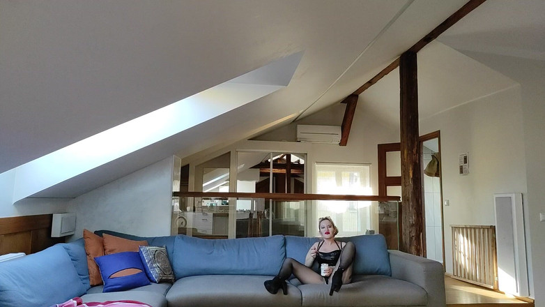 FinDom Goaldigger: Zeița Ochelari - Feminizare Însorat Transformare pentru Sissies Paypig Clip de La...