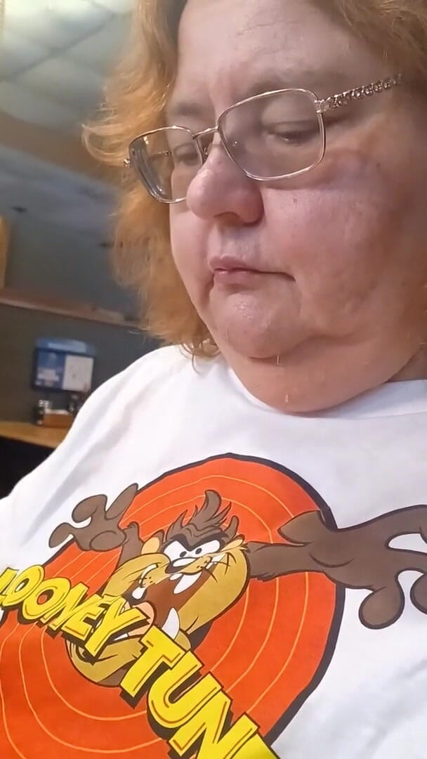 BBW nurse Vicki adventures with friends: La matrigna ed io mangiamo a colazione