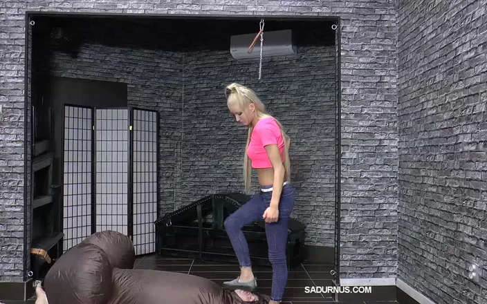 Sadurnus: Ariel Kicks a Big Cock